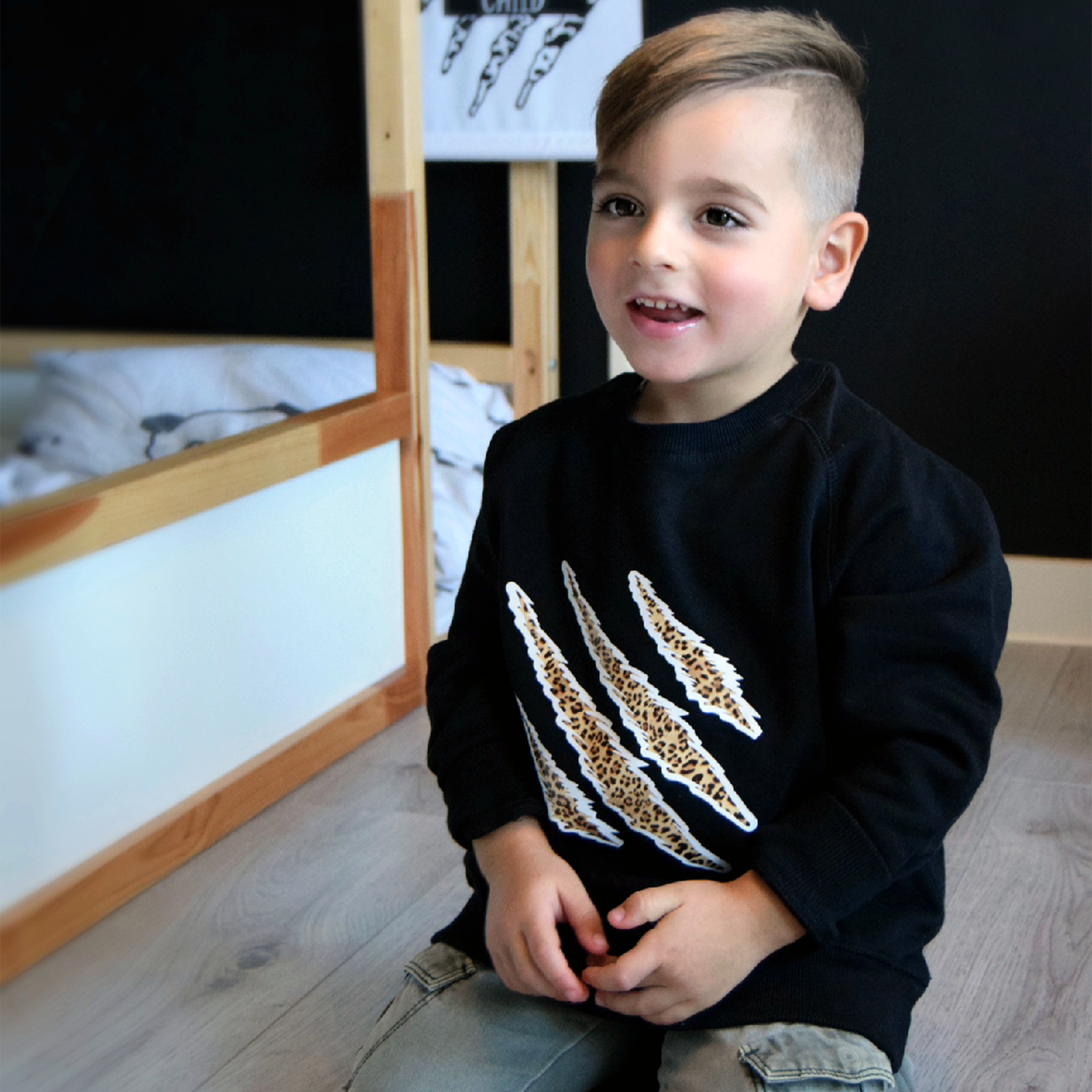 Leopard claws kids sweater