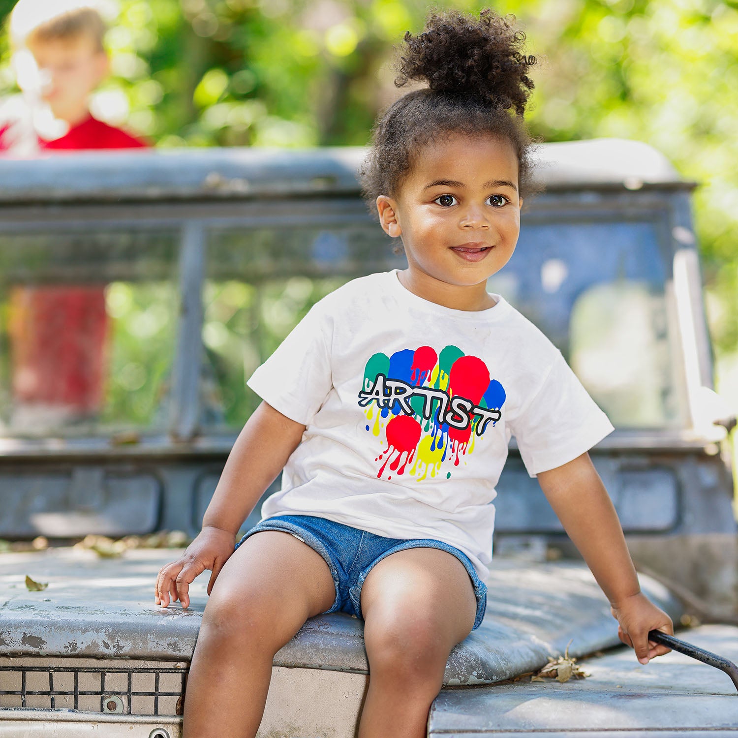 'Artist' kids shortsleeve shirt