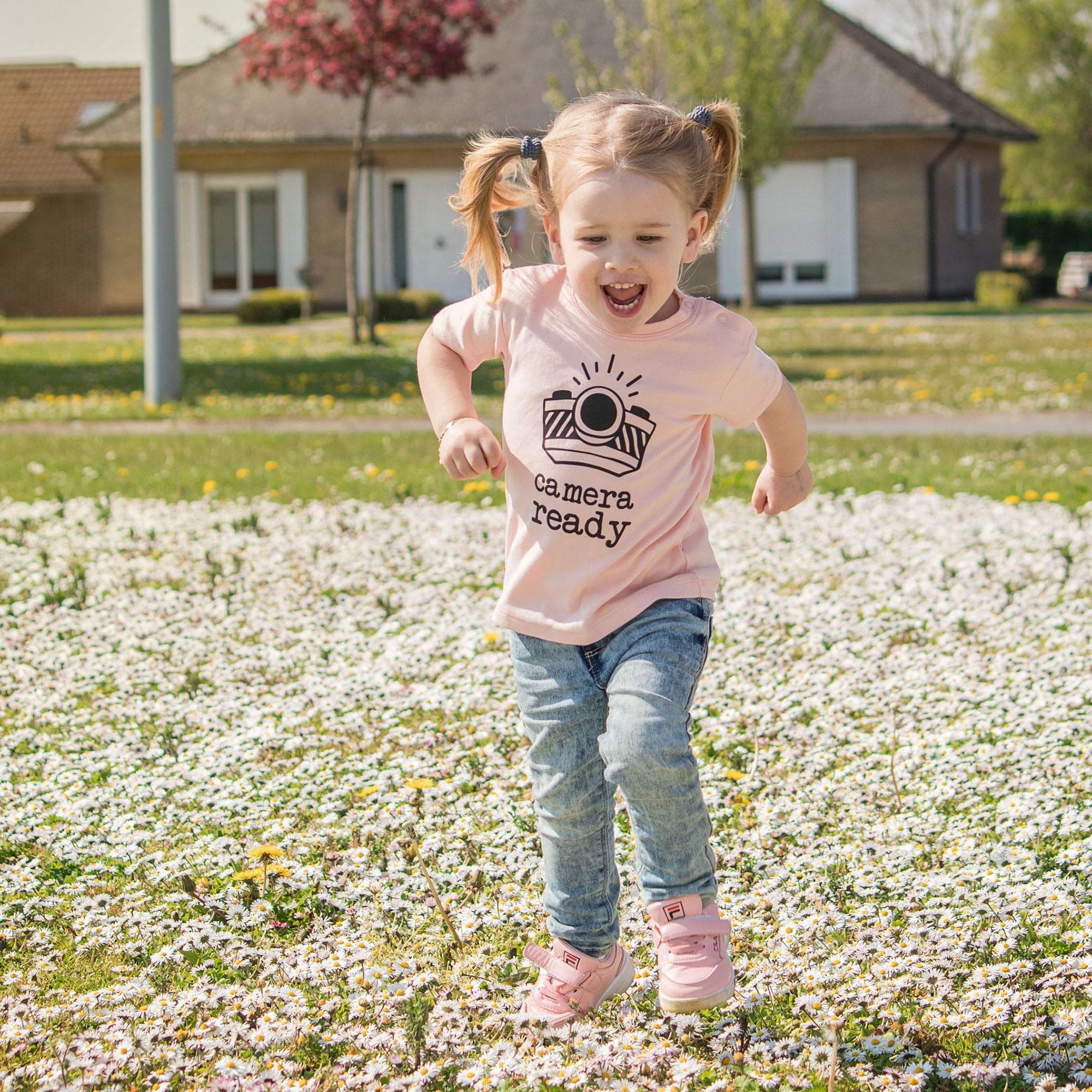 'Camera ready' baby shortsleeve shirt