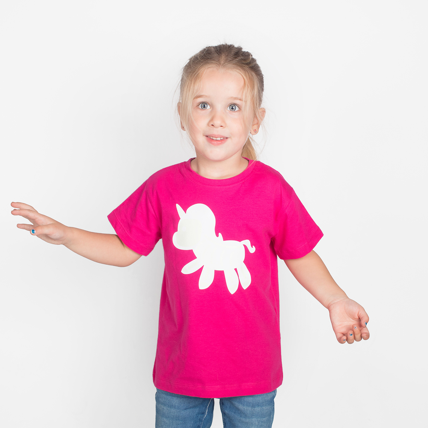 Unicorn glow in the dark kids shortsleeve shirt