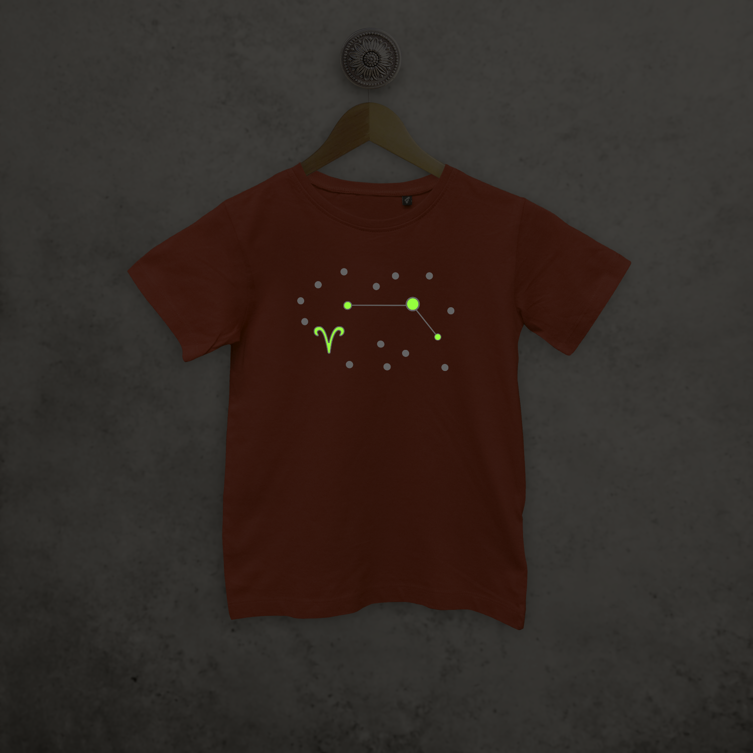 Star sign glow in the dark kids shortsleeve shirt