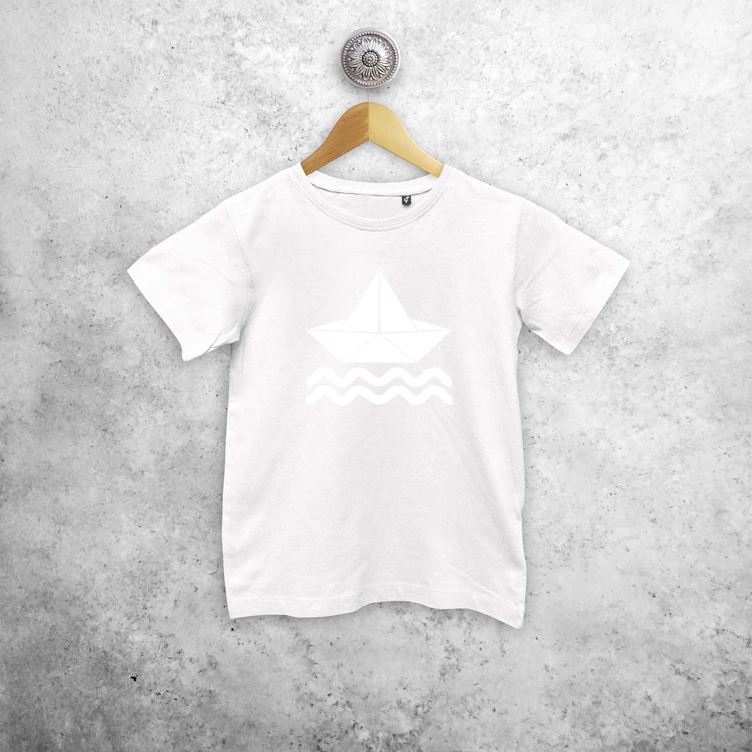 Boat and waves magic kids shortsleeve shirt