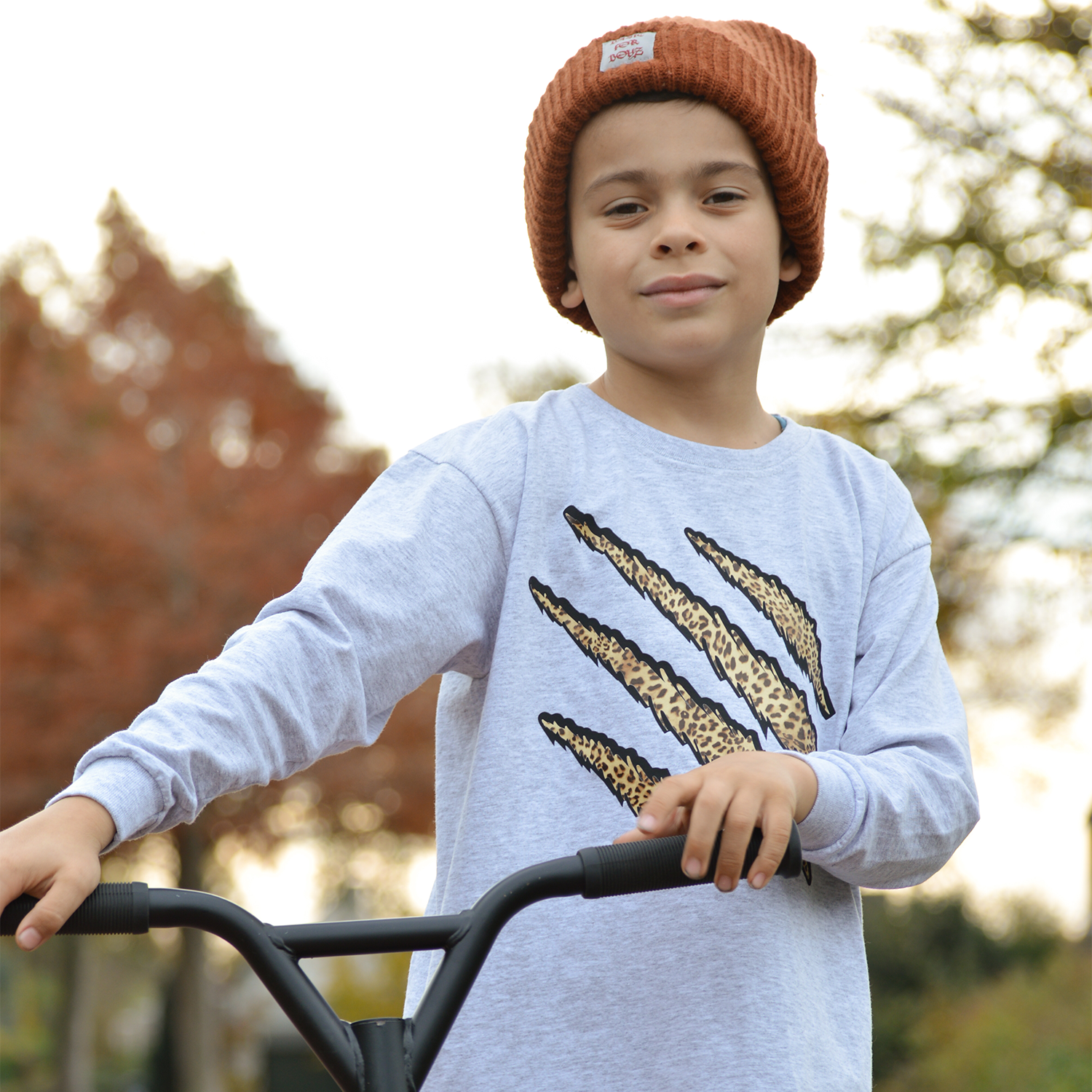 Leopard claws kids longsleeve shirt