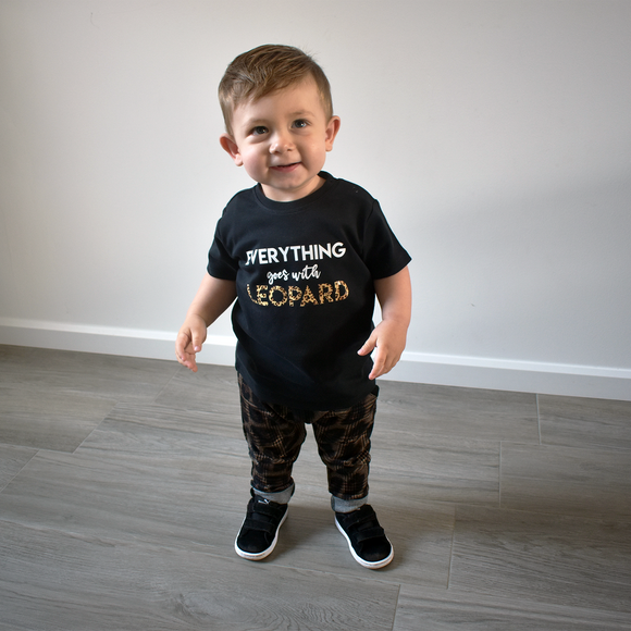 'Everything goes with leopard' baby shortsleeve shirt