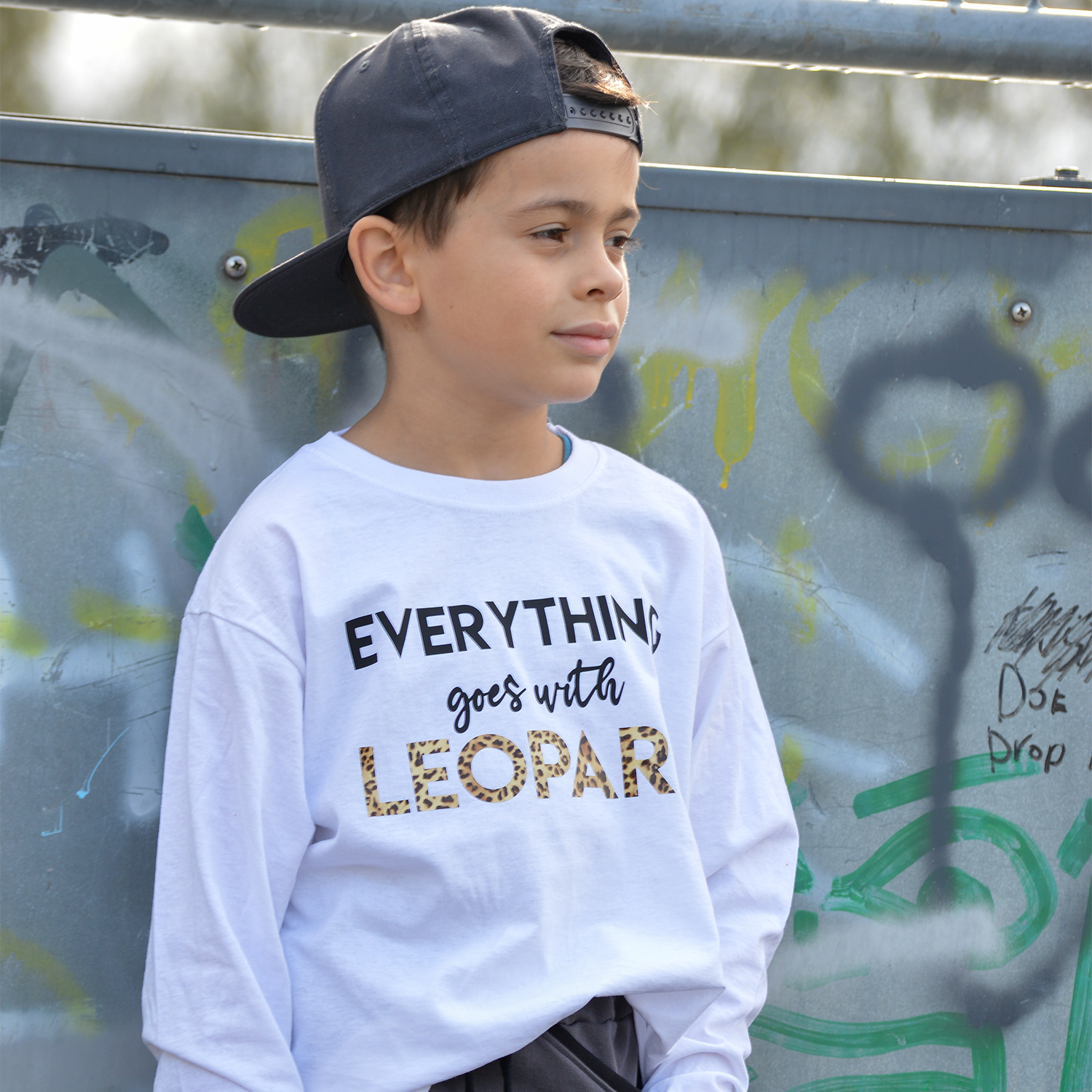 'Everything goes with leopard' kids longsleeve shirt