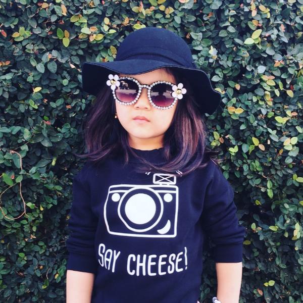 'Say cheese' kids sweater