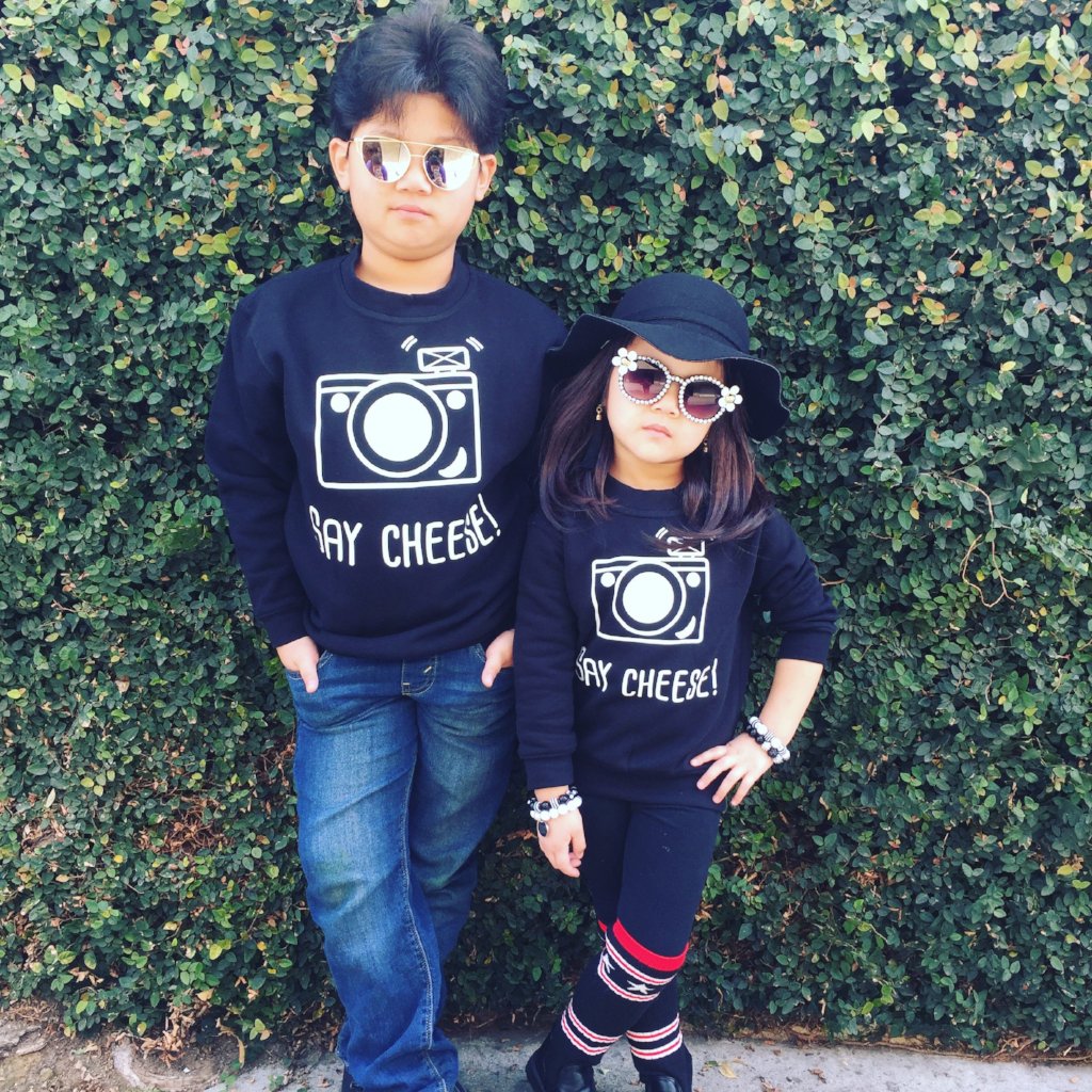 'Say cheese' kids sweater