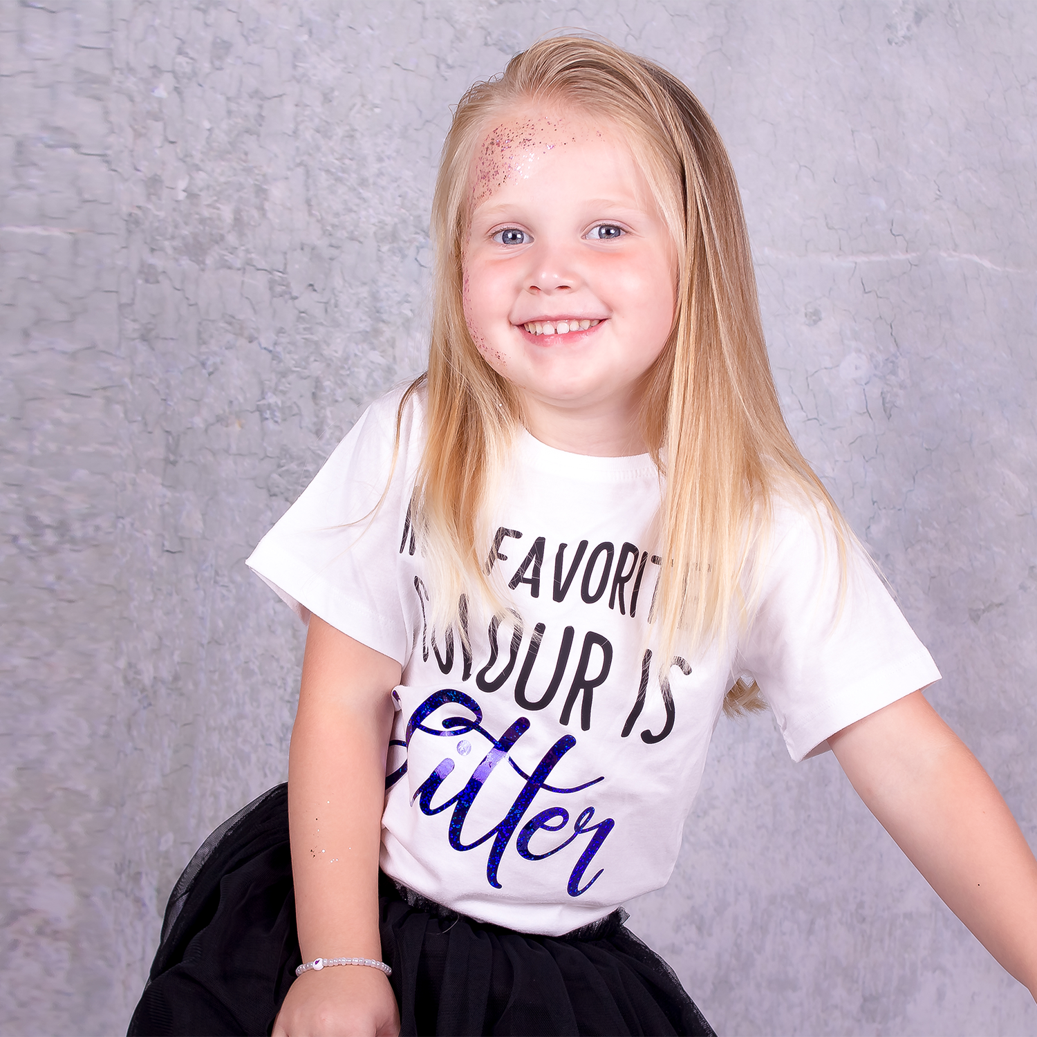 'My favorite colour is glitter' kids shortsleeve shirt