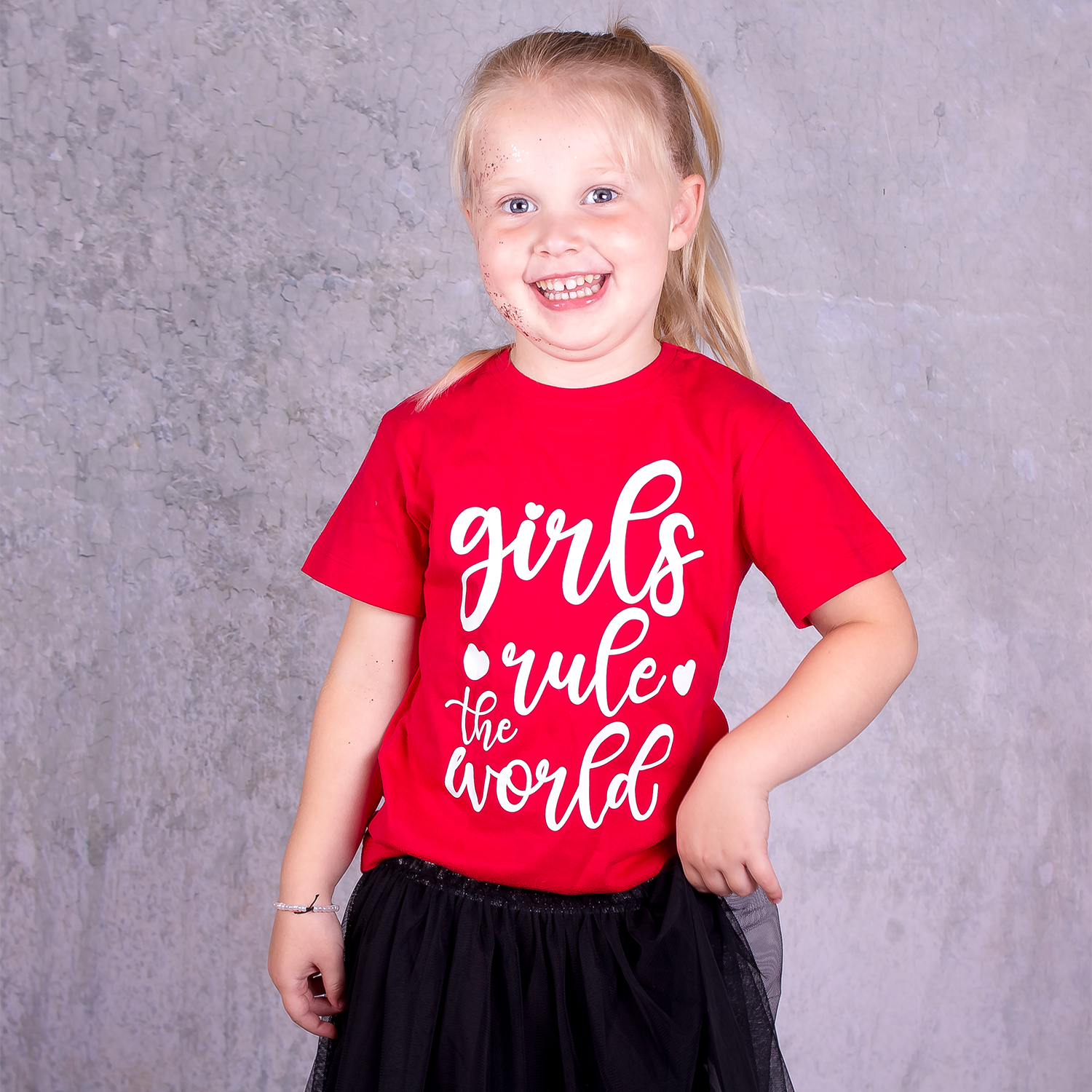 'Girls rule the world' kids shortsleeve shirt