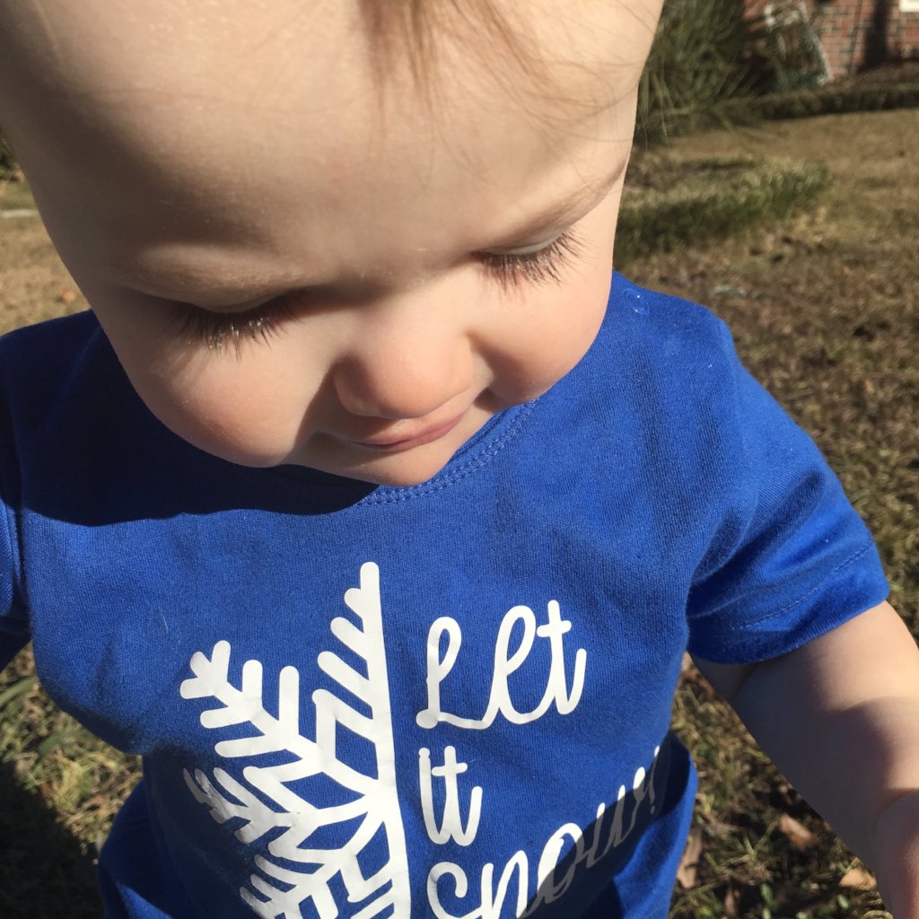 'Let it snow' baby shortsleeve shirt