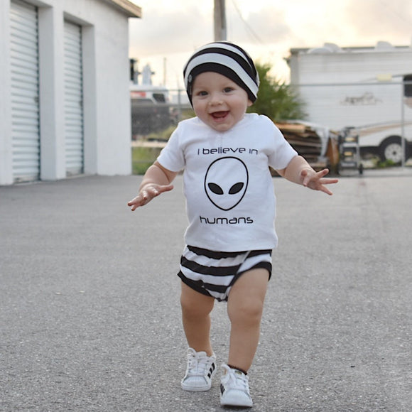 'I believe in humans' baby shortsleeve shirt