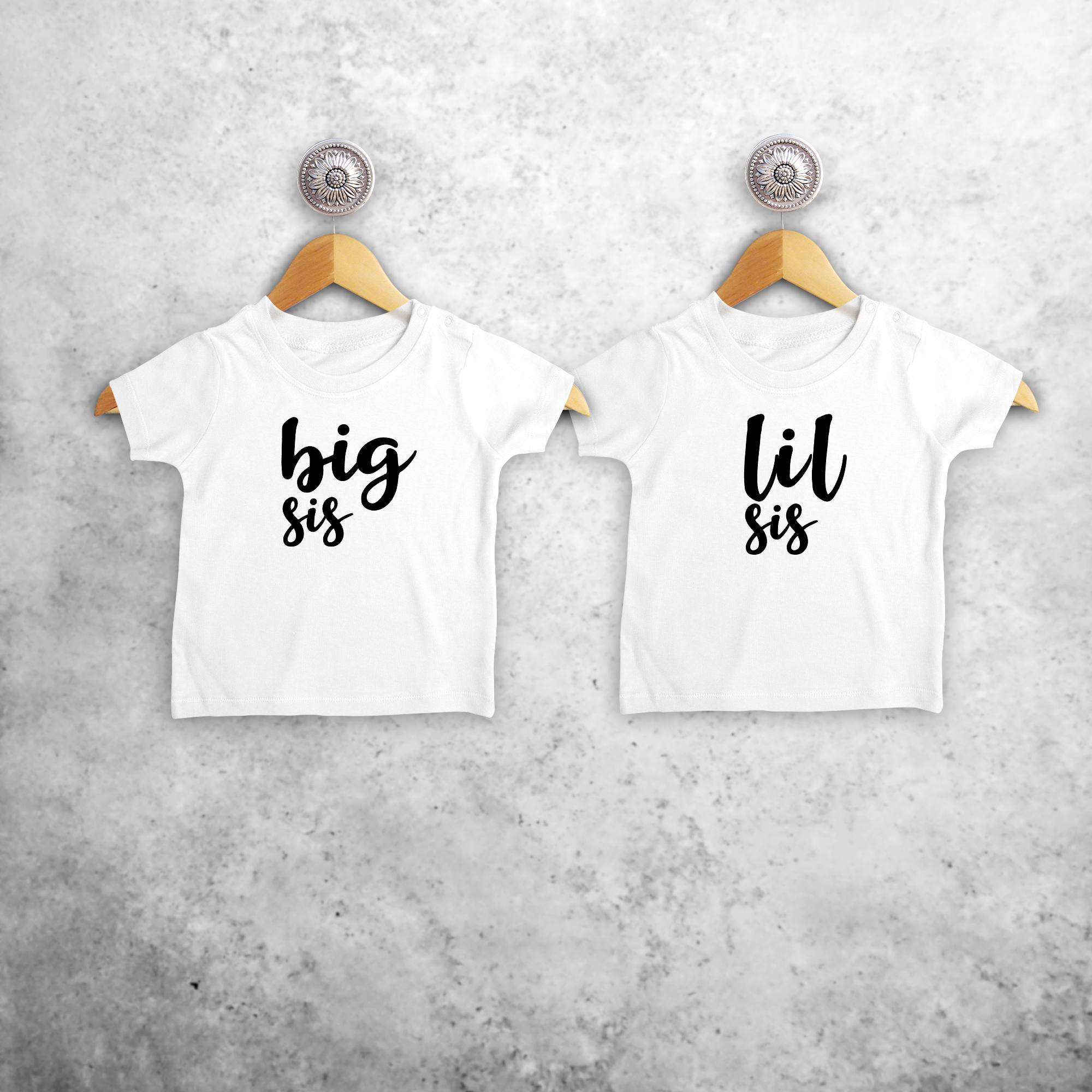 'Big sis' & 'Lil sis' baby sibling shirts