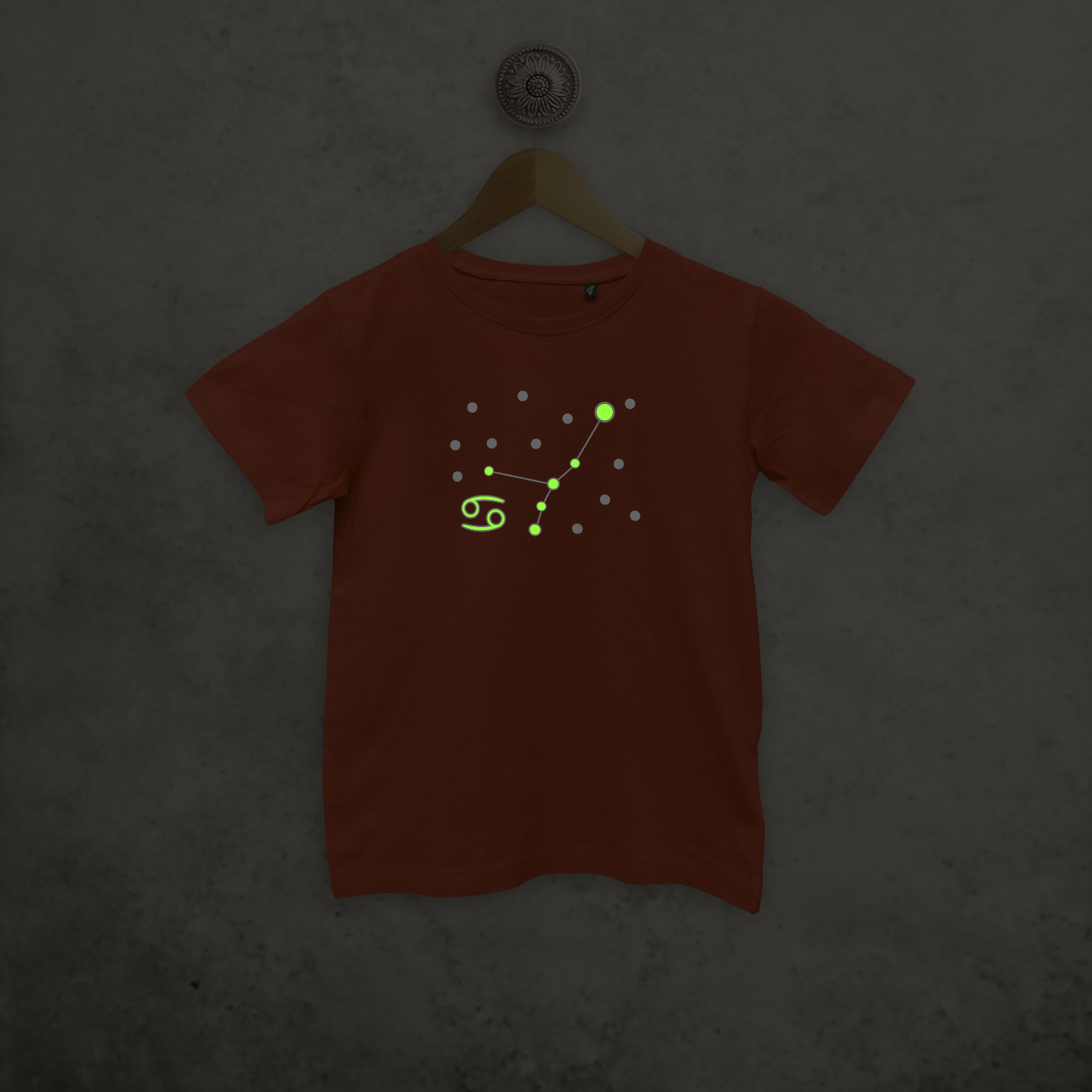 Star sign glow in the dark kids shortsleeve shirt