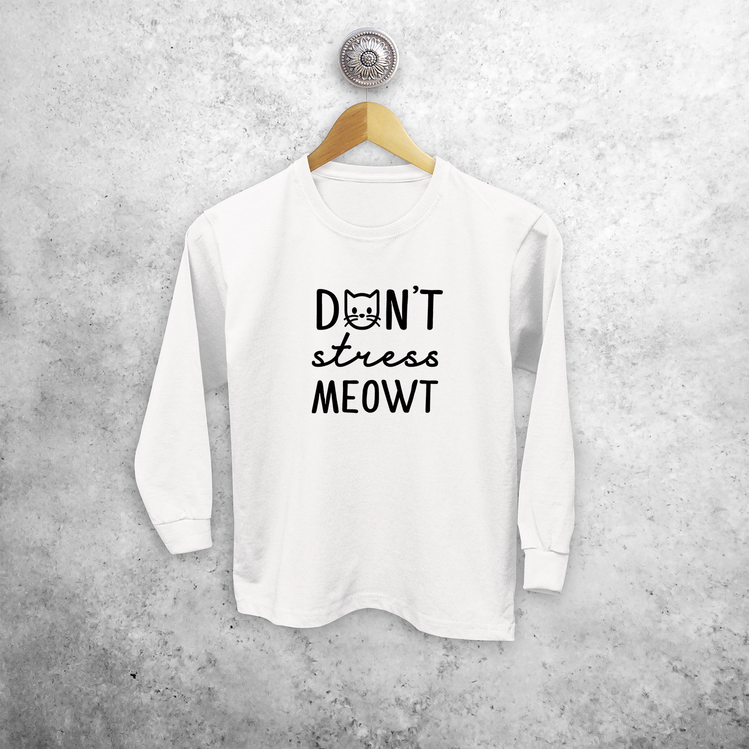 'Don't stress meowt' kids longsleeve shirt