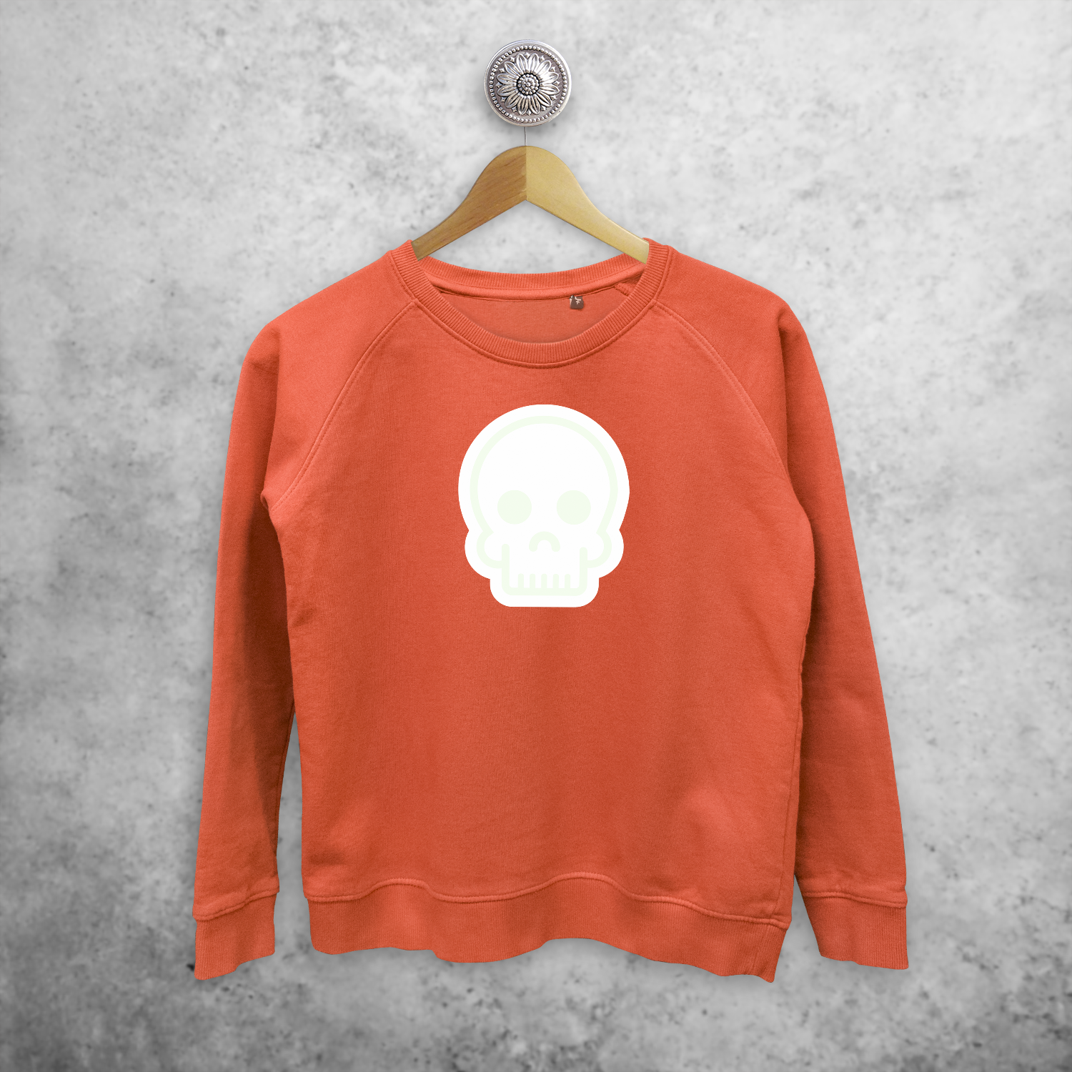 Skull glow in the dark sweater