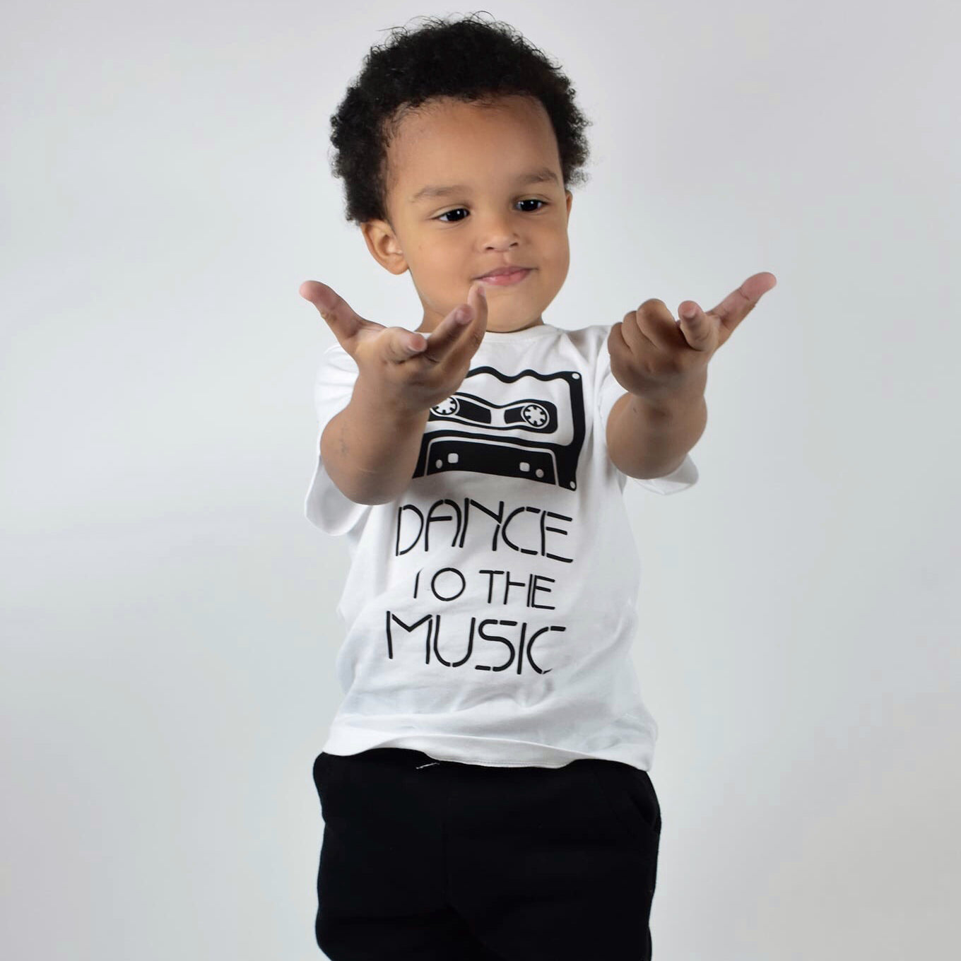 'Dance to the music' kids shortsleeve shirt