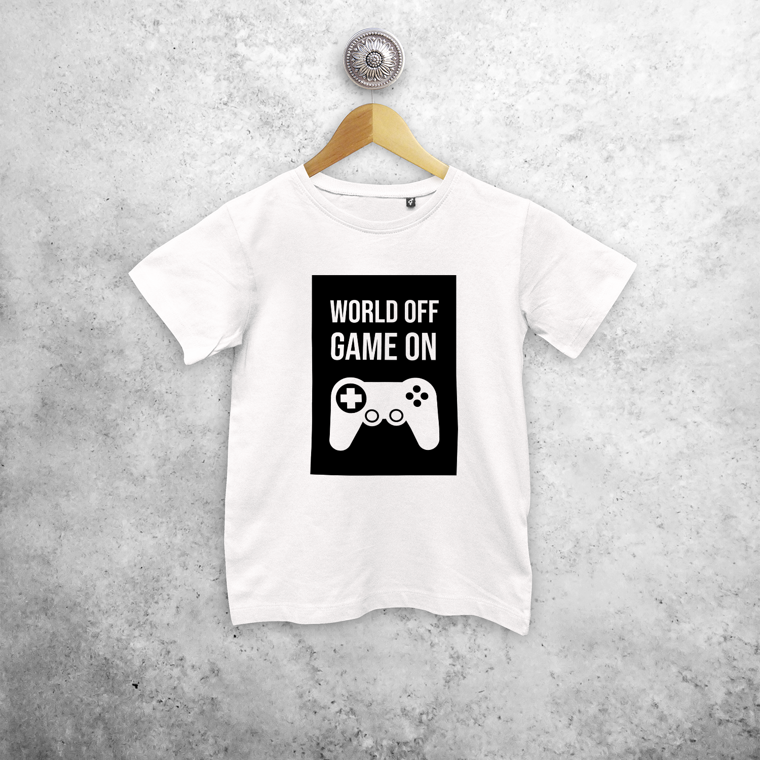 ‘World off – Game on’ kids shortsleeve shirt